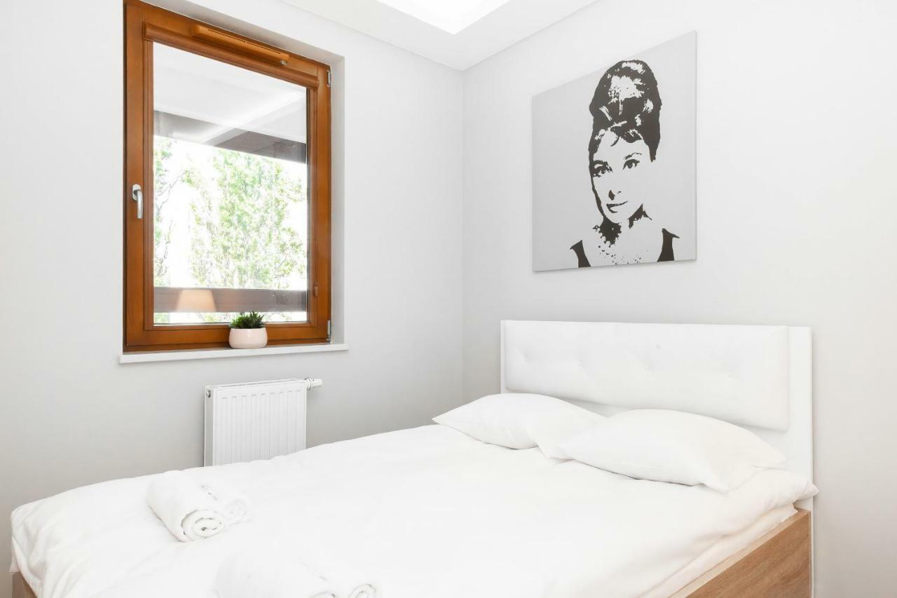 Apartments Warsaw Grzybowska By Renters Ngoại thất bức ảnh
